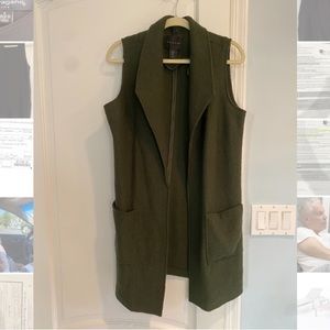 Women’s Tahari Green Vest size M